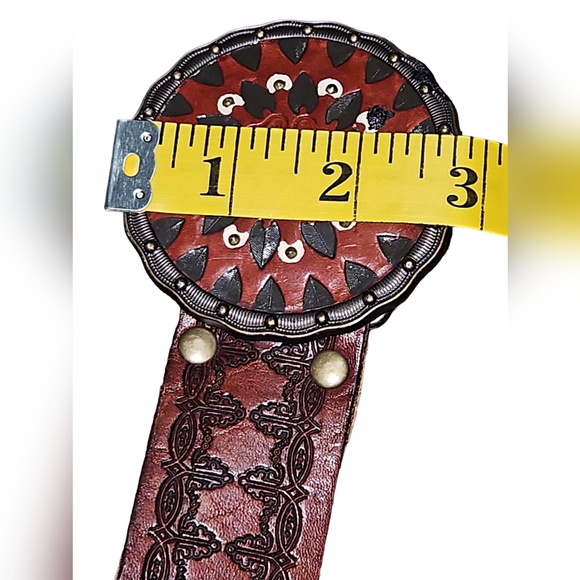 Fossil Genuine Leather Vintage belt with painted stainless buckle, embossed - Picture 7 of 8